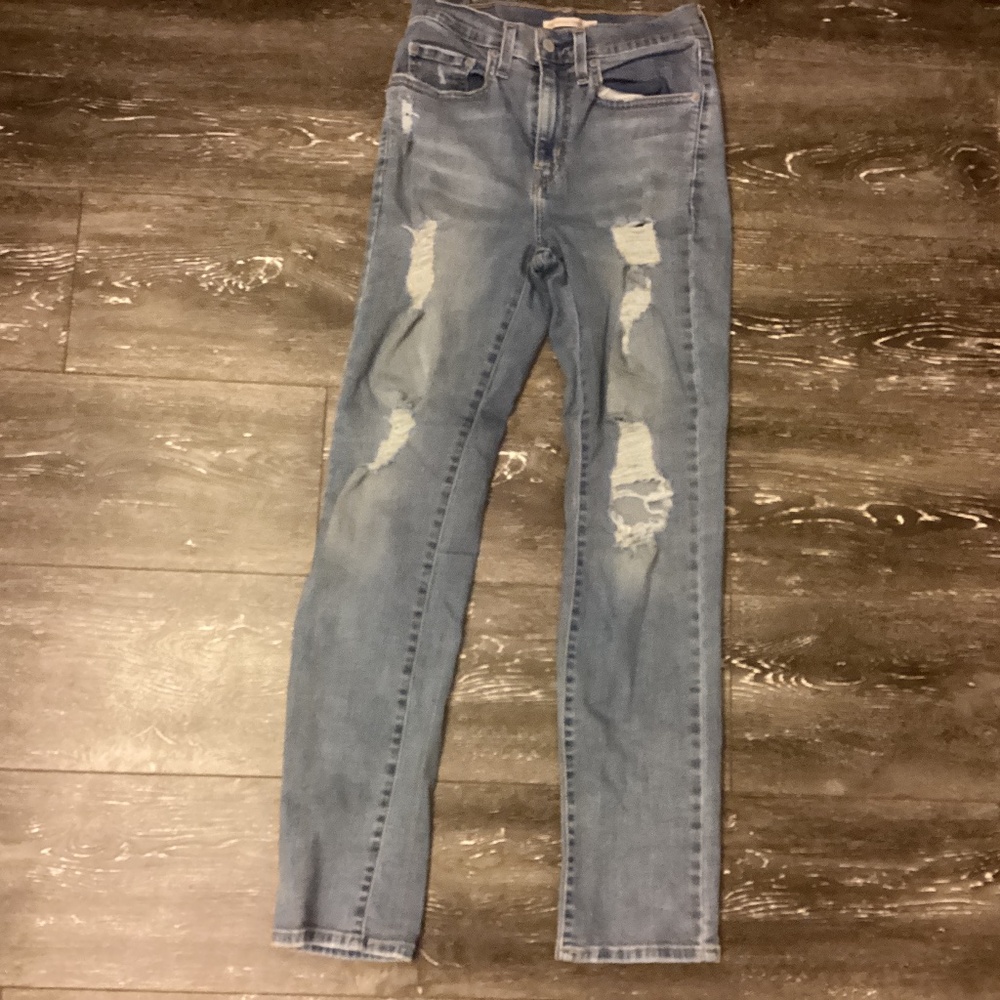 High Rise Levi’s jeans